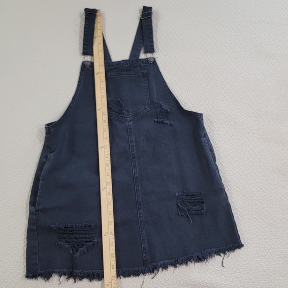 Cello Black Distressed Denim Overall Dress Size Medium Fringe Frayed Hem - Picture 5 of 13